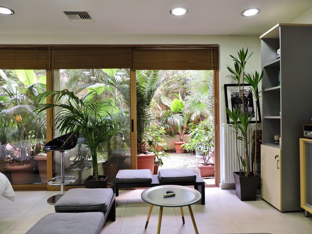 Апартаменты Luxurious Loft With Garden Афины Экстерьер фото